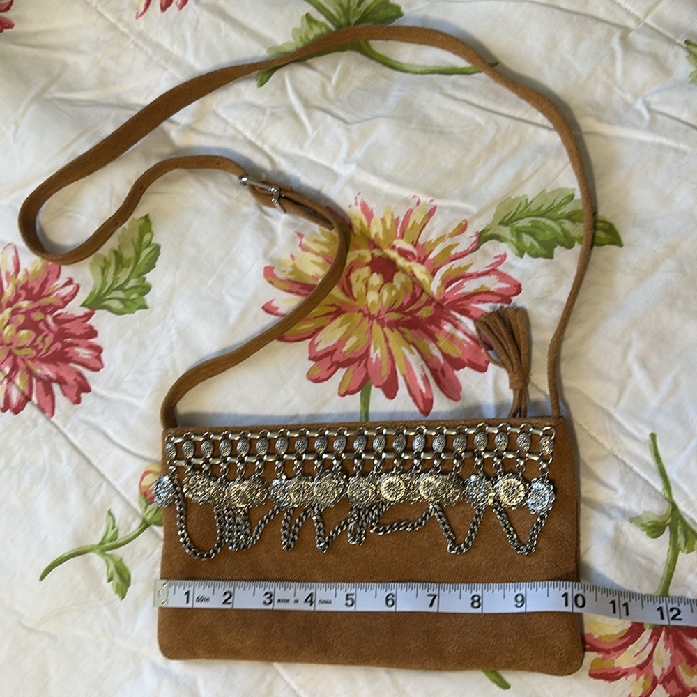 💖New Listing-Express tan suede BoHo purse - Picture 2 of 6